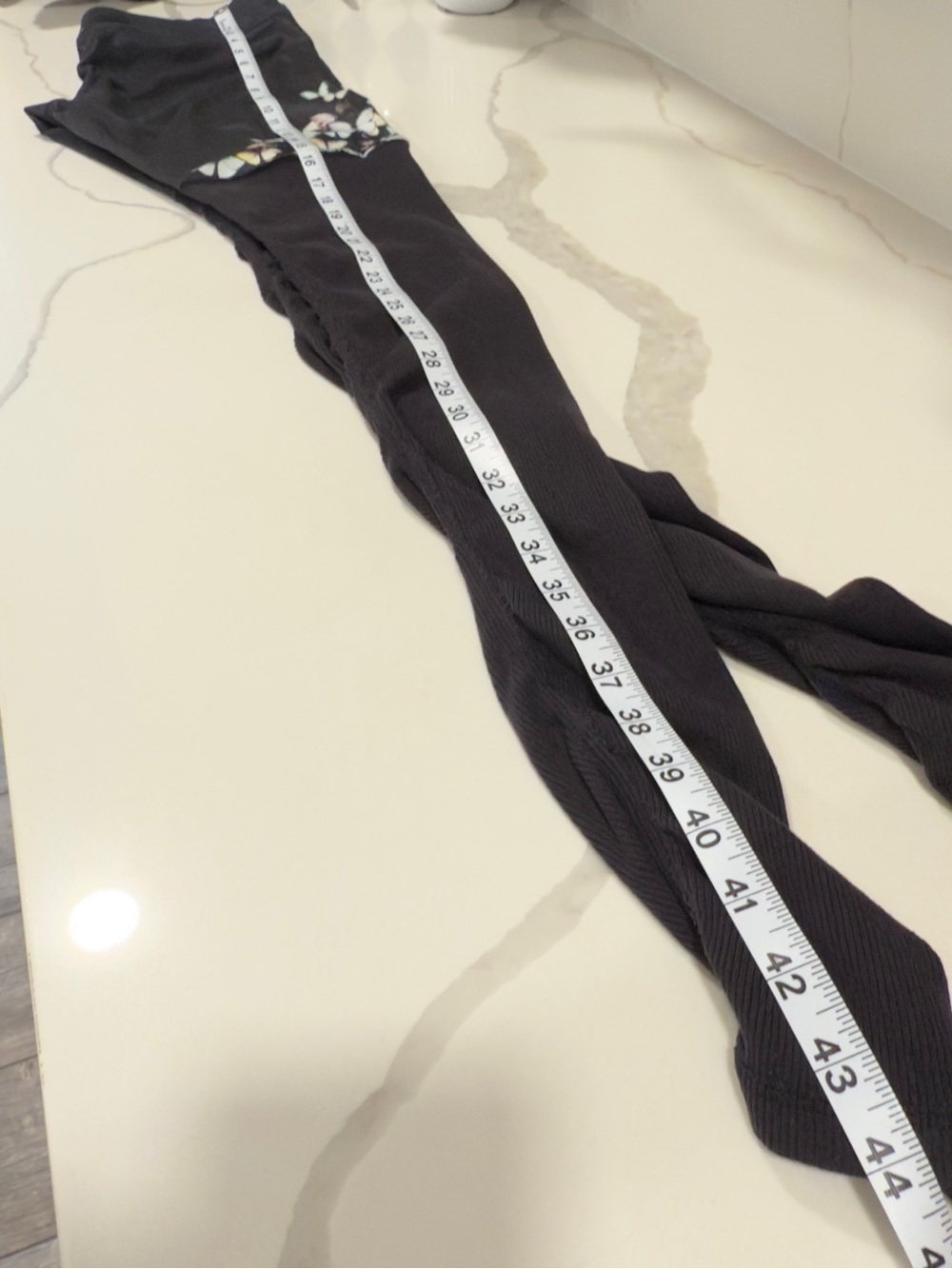 ALO Yoga womens Black Gypset Goddess Butterfly Leggings Size large extra long - Picture 12 of 13